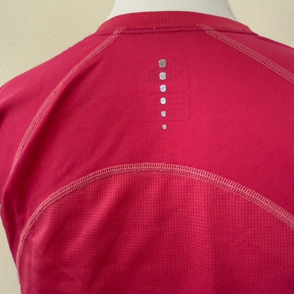 The North Face Short Sleeve Top | Bright Pink | Sz Small | Sporty & Activewear - Picture 5 of 6
